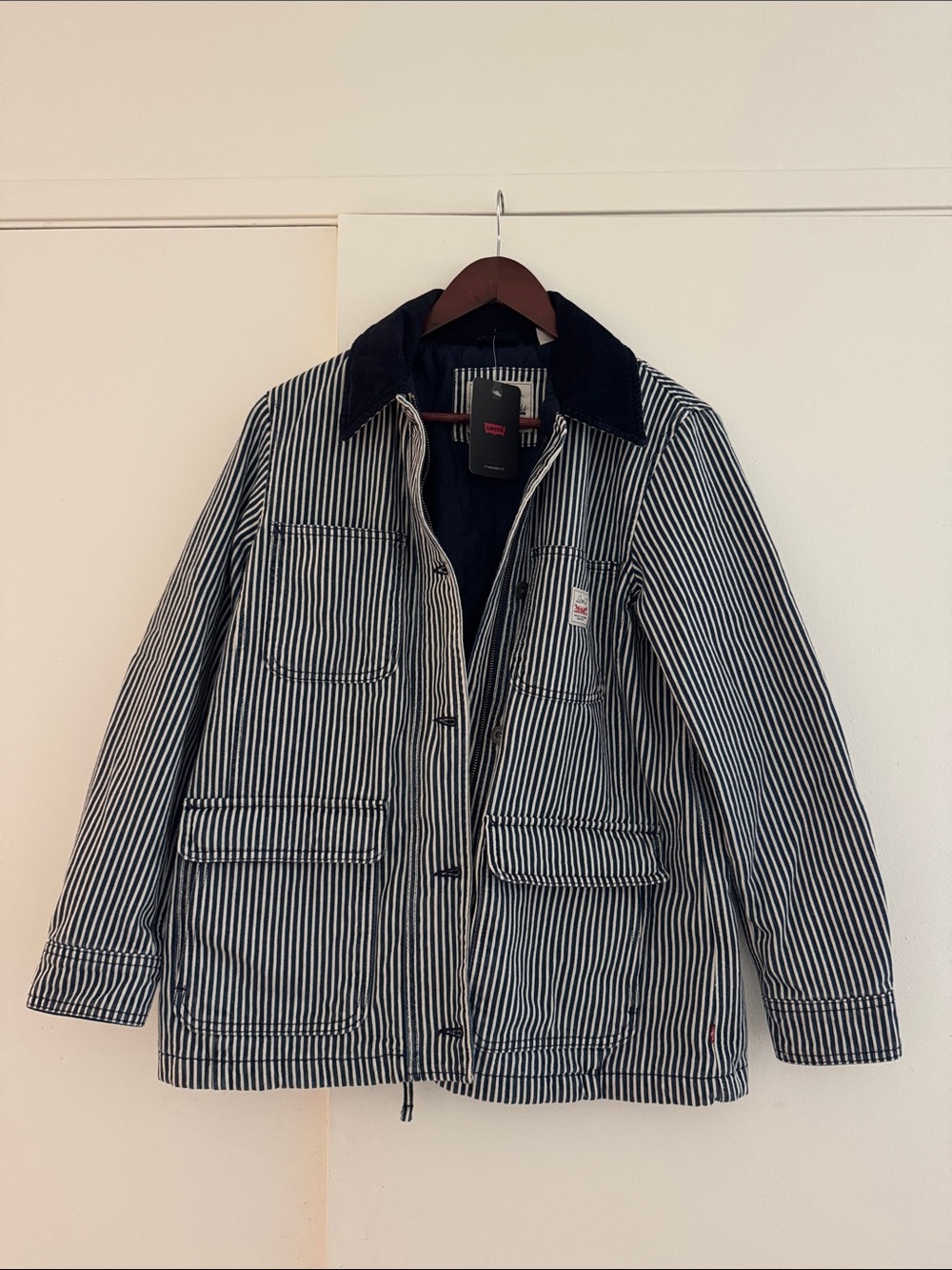 Levi's Bree Barn Jacket (New with tags) - Picture 5 of 7